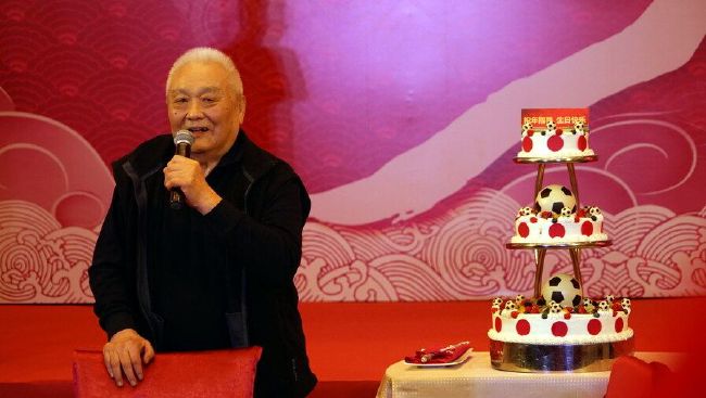 家和，万事才能兴，有家人，才有家，这也十分迎合新年将至的氛围，不妨所有的观众在新年到来之前，都带着家人去电影院看《家和万事惊》